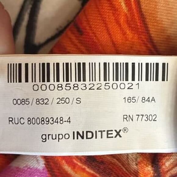 Zara Graphic All Over Print Abstract Artsy Oversized Tshirt - Picture 5 of 9